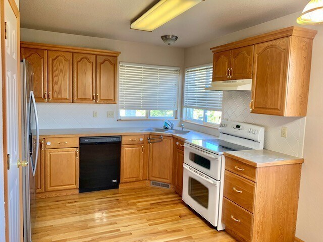 Photo - Ranch Style Home Located on Dead-End Street, Easy Access to I-25