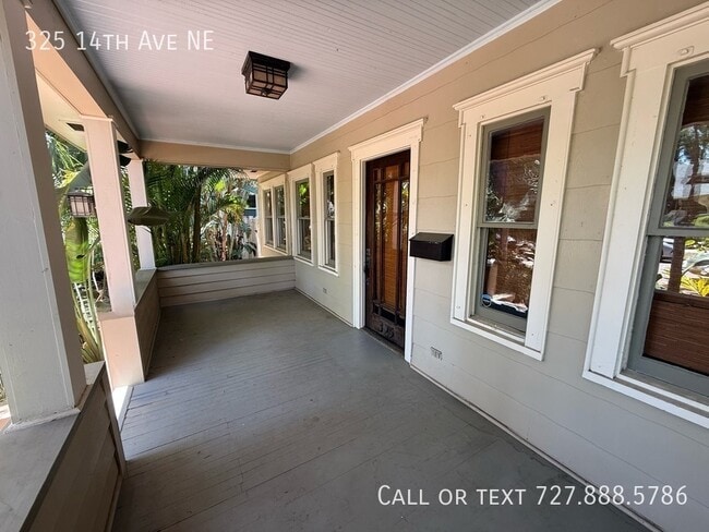 Photo - 325 14th Ave NE