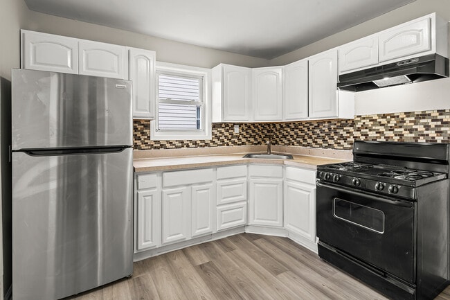 Photo - 390 S 19th St Unit 1