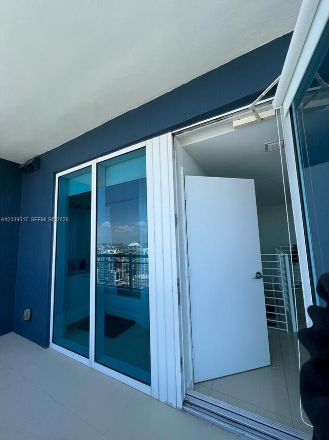 Photo - 60 SW 13th St Unit 2819
