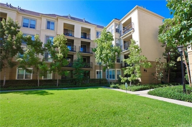 Photo - 2335 Watermarke Pl Unit 2335