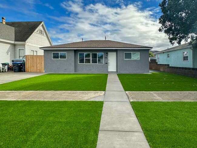 Building Photo - Updated 4BR Home in Lompoc with Spacious Yard — Move-In Ready!