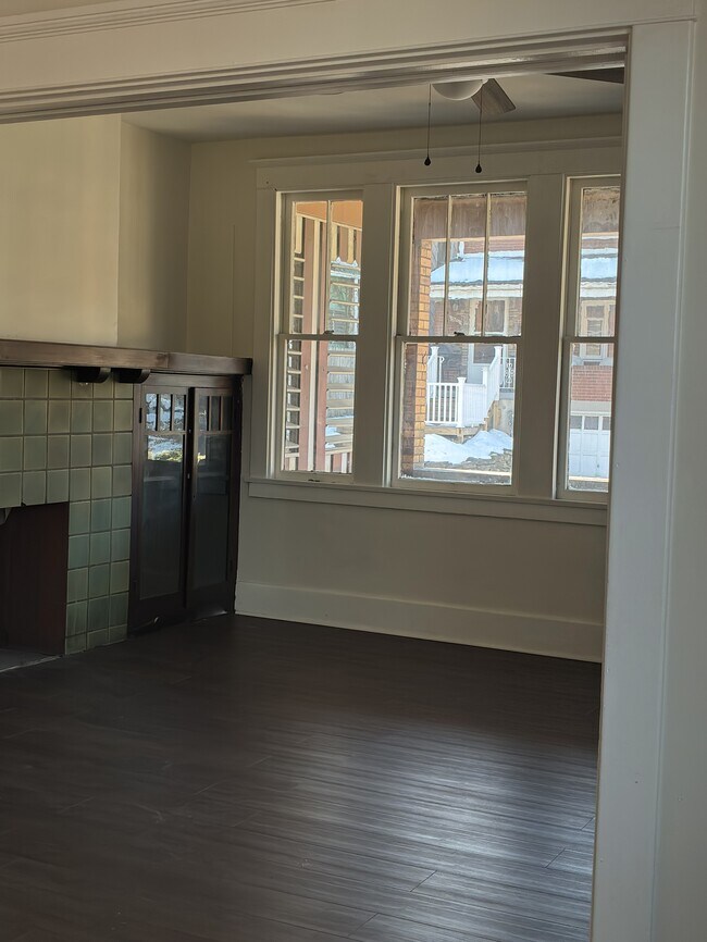 Photo - 201 S 4th St