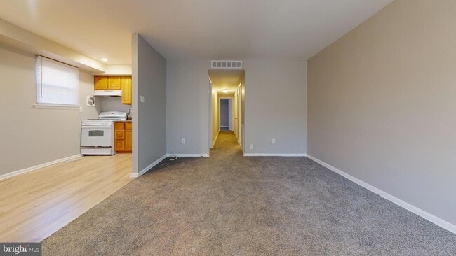 Building Photo - 2037 Beyer Ave Unit 1ST FLOOR Rental