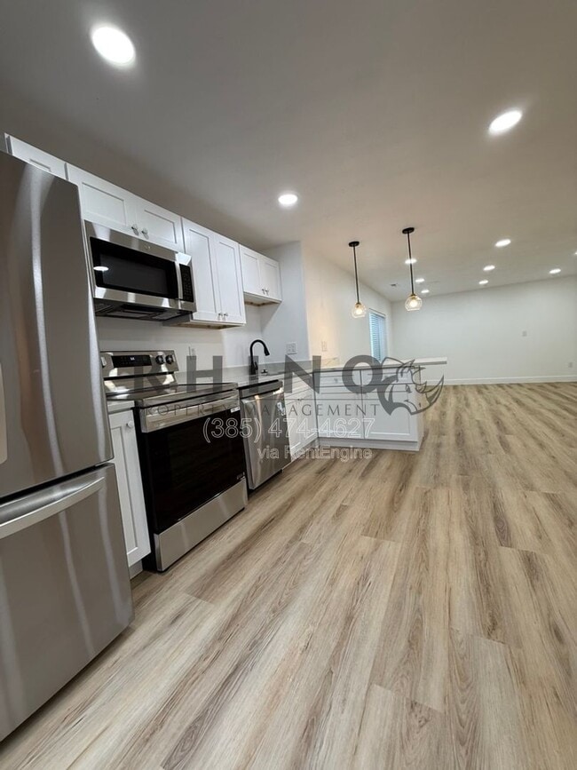 Building Photo - 3767 N Hannah St