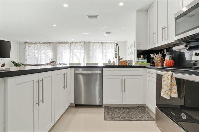 Photo - 3961 Adra Ave