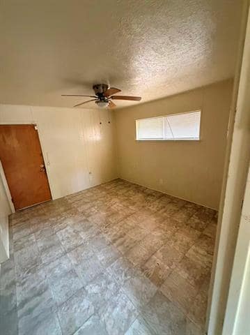 Photo - 413 Frances Way
