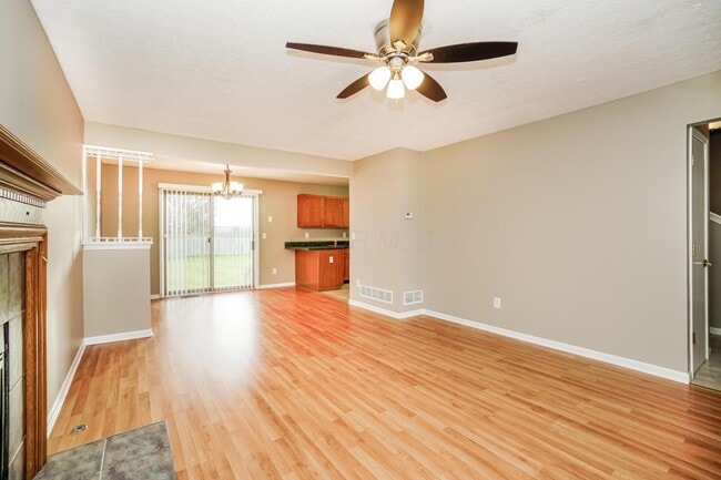 Photo - 1104 Mullens Ct