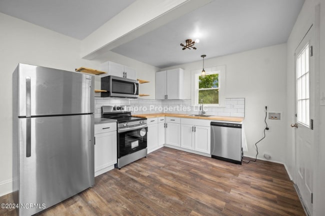 Photo - 2516 Sunset Ave