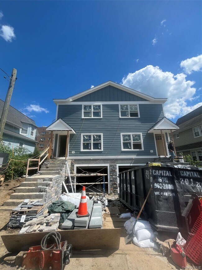 Photo - 31 Maple Ave