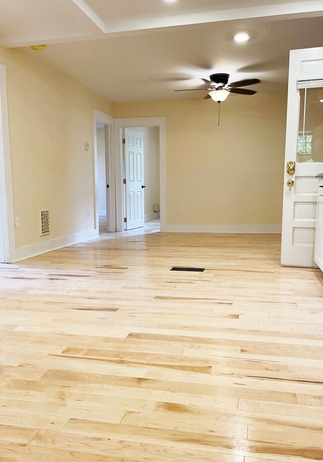 Photo - 207 S Union St Unidad 207 1/2 South Union St #2
