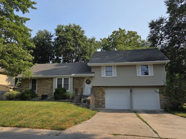 18706 E 28 St S, Independence, MO 64057 - 18706 E 28 St S, Independence, MO 64057 House