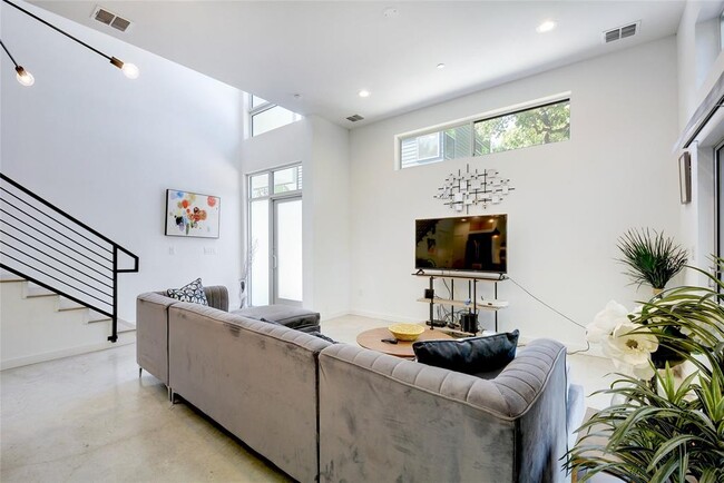 Photo - 3110 Clawson Rd