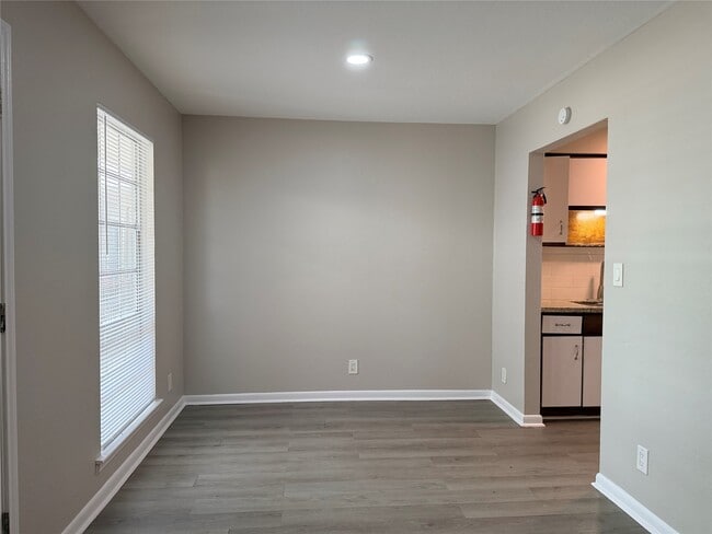 Photo - 2101 6th Ave N Unit 6