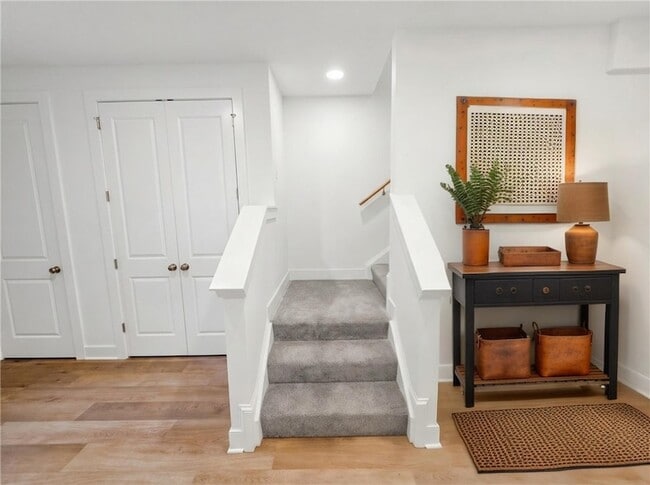 Photo - 317 Palisade Wy