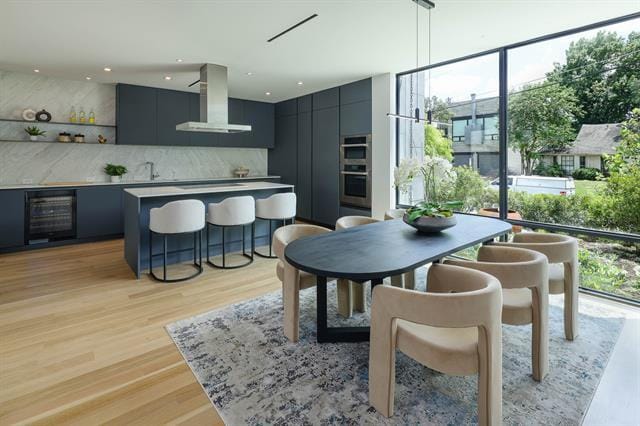 Photo - 3513 Edgewater St