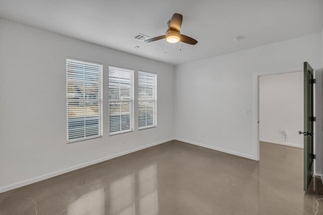 Photo - P.57 Kode Properties, LLC 1236-1238 Unit 1238