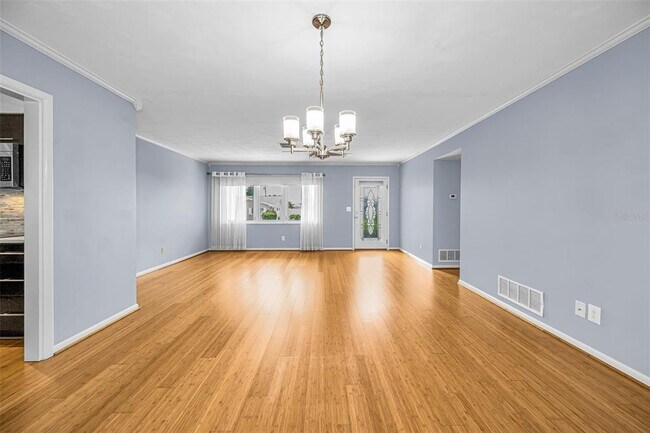 Photo - 1387 Hill Dr