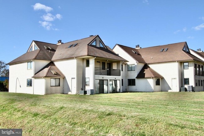 Building Photo - 1320 Afton Ct