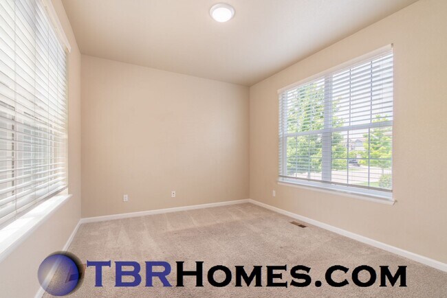 Photo - 9521 Market Dr