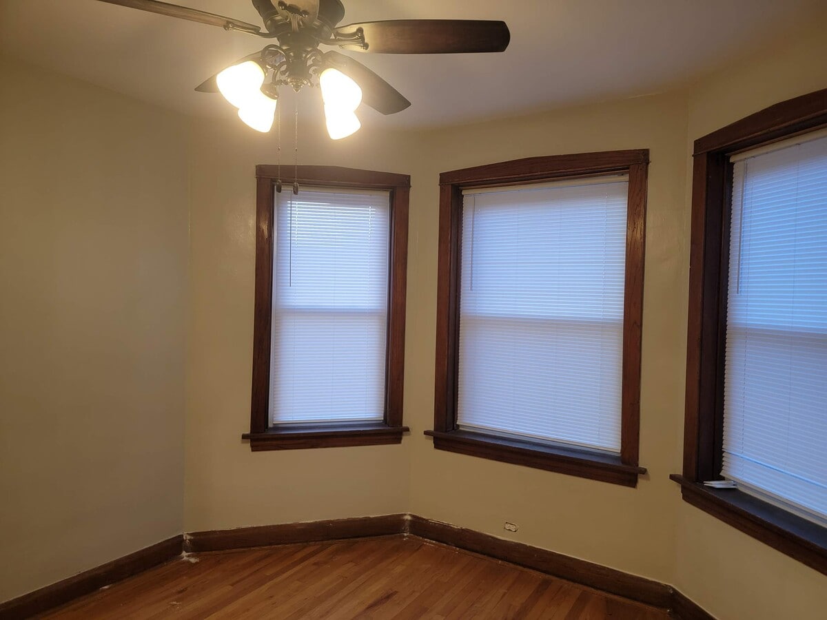 Photo - 5031 W Cullom Ave Unit First floor