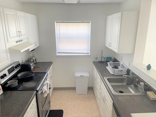 Photo - 104 Mill St Unit 100