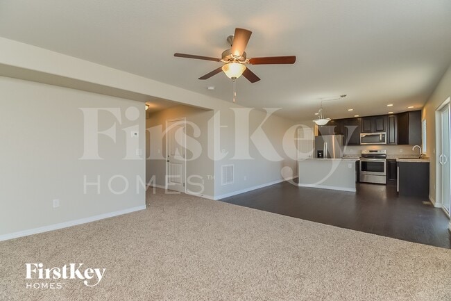 Photo - 10913 Nolin Dr