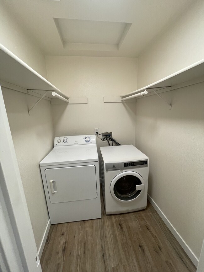 Photo - Oakbrook Inn