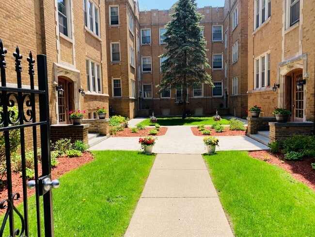 Photo - 736 Reba Pl Unit G2