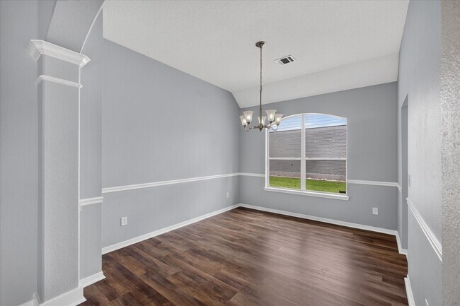 Photo - 26 Millport Dr