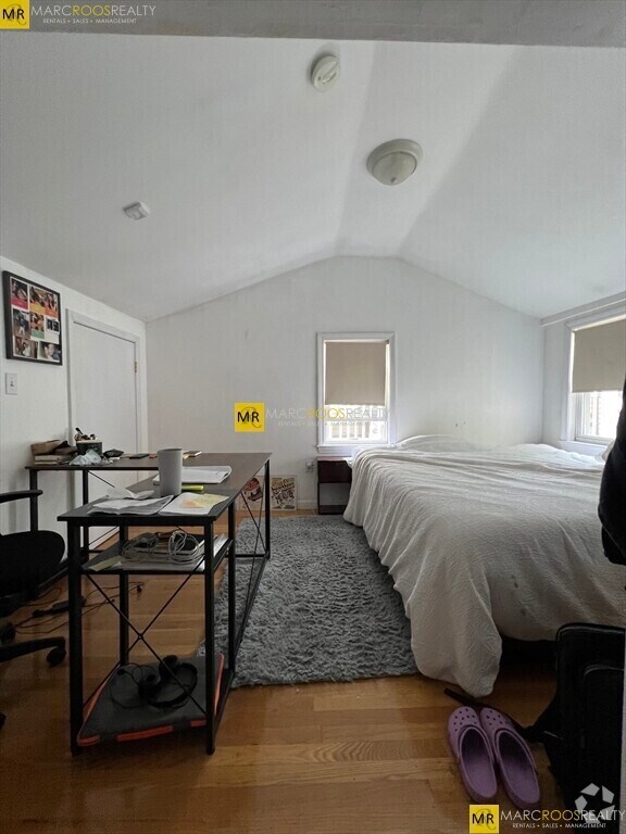 Building Photo - 89 Spring St Unit 3 Rental
