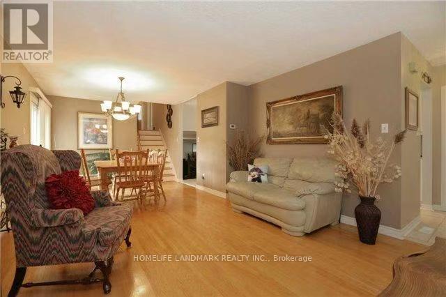 Photo - 1256 Falgarwood Dr