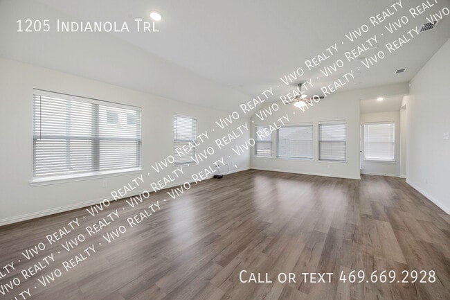 Photo - 1205 Indianola Trl