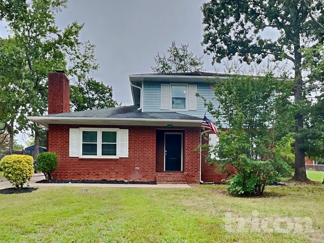 Photo - 6304 Clearwater Dr