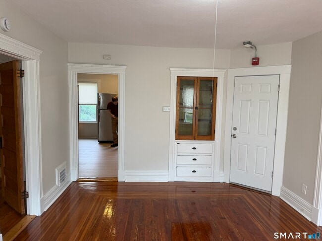 Photo - 37 Greenwood St Unit 2nd Floor