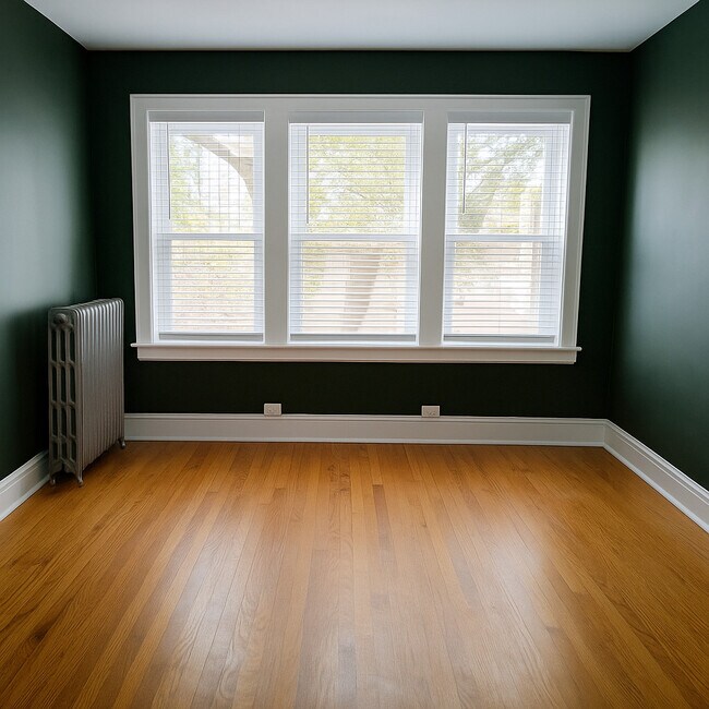 Photo - 3909 N Lamon Ave Unit 2N