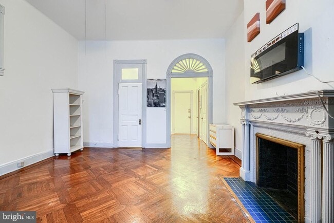 Building Photo - 1208 N Calvert St Rental