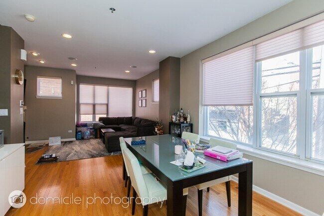 Photo - 16 S Aberdeen St Unit 1