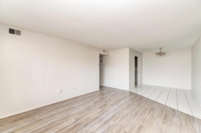 Photo - 6103 Knoll Valley Dr