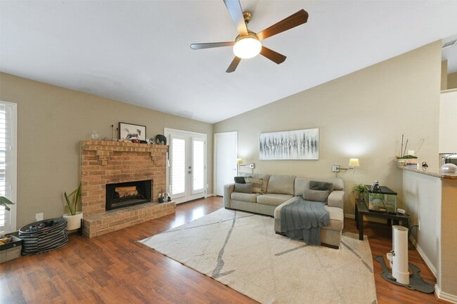 Photo - 2425 Augusta Dr Unit 24