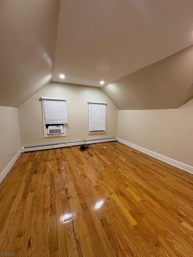 Photo - 121 Rutgers St