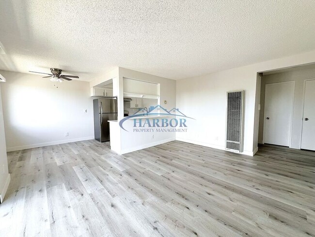 Photo - 2315 S Grand Ave Unit 8