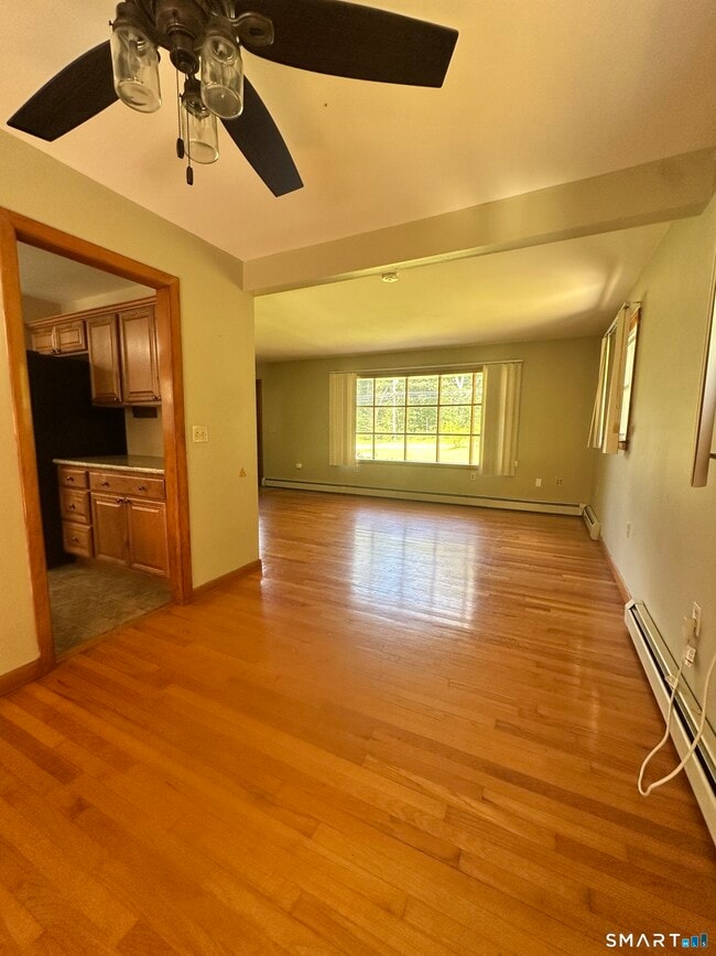 Photo - 379 Stafford Rd