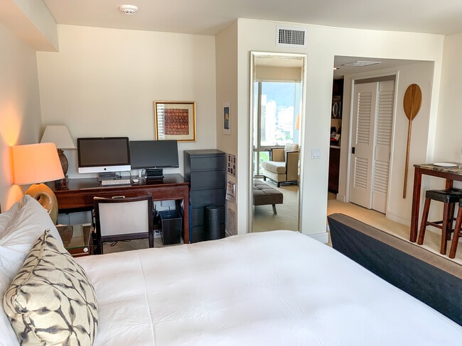 Photo - 223 Saratoga Rd Unidad 2001