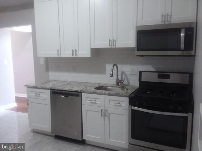 Photo - 2012 Mt Royal Terrace Unit 3