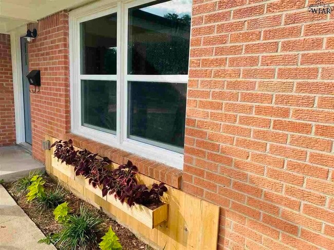 Photo - 4808 Alamo Dr