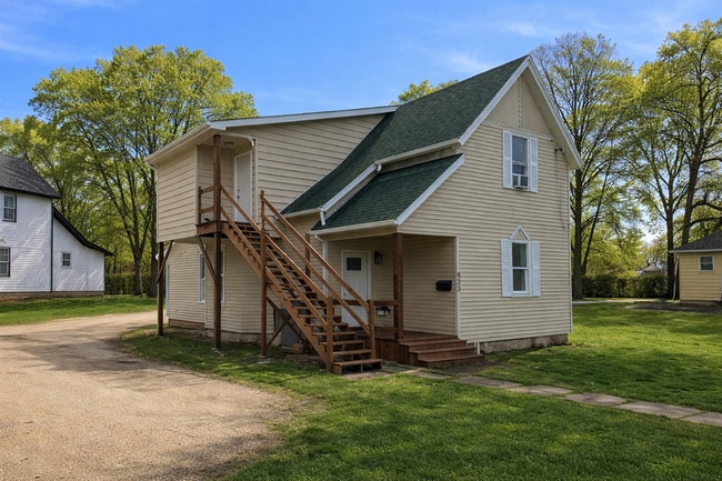 Photo - 933 1/2-933 1/2 W Wayne St Unit Wayne St 933