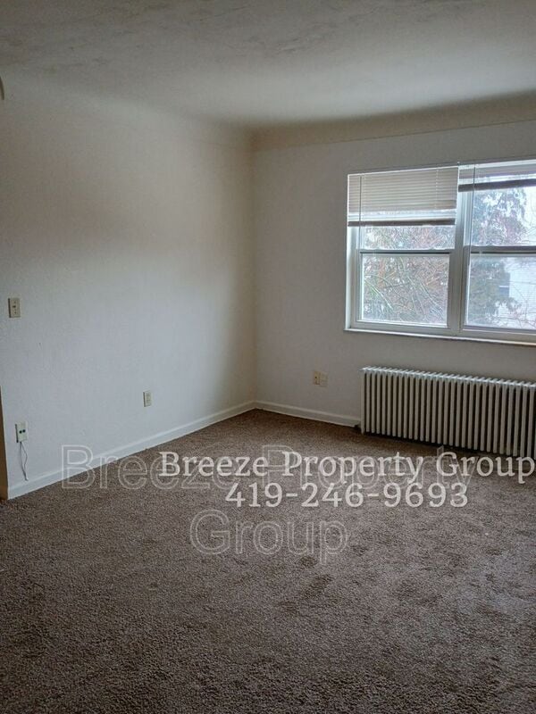 Photo - 2445 W Bancroft St