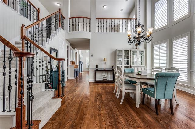 6909 Medallion Dr