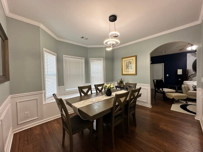 Photo - 2642 Dayview Ln